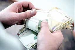 جزییات افزایش حقوق کارمندان دولت | پورمحمدی: نرخ ارز، بورس را متلاطم کرد