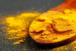 دندان درد رو با زردچوبه درمان کن! | معجزه زردچوبه در درمان دندان‌درد