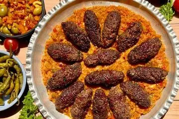 کباب ترکی جدید با بادمجان کبابی و سس مخصوص | سوغورمه کباب را در خانه تجربه کنید