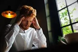 این ۱۰ علامت نشان می دهد بدن شما پر از انگل است! | نشانه اصلی انگل چیست؟
