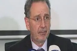  وزیر اقتصاد لبنان : ذخایر غلات کشور کفاف یک ماه را هم نمی‌دهد 