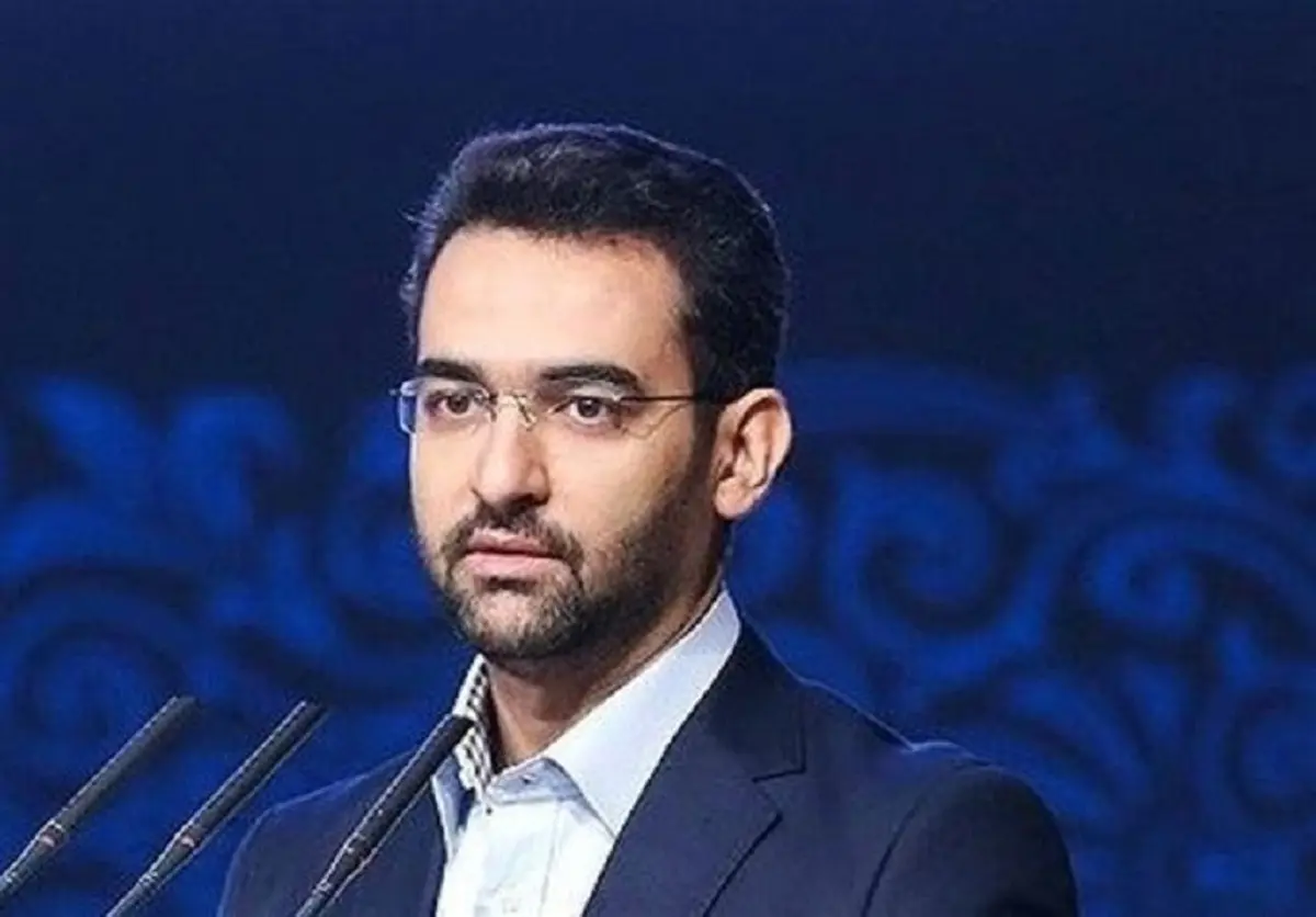 
آذری جهرمی: سیاستی به نام لیست سفید و قطع اینترنت نداریم
