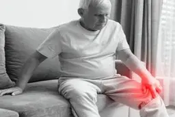  مشکلات رایج پا در افراد مسن