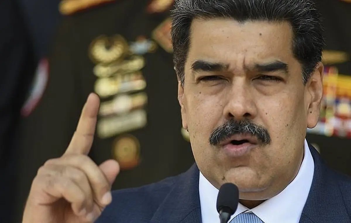 
واکنش مادورو به تعیین جایزه ۱۵ میلیون دلاری برای دستگیری او از سوی آمریکا: ترامپ یک انسان بدبخت و کابوی نژادپرست است