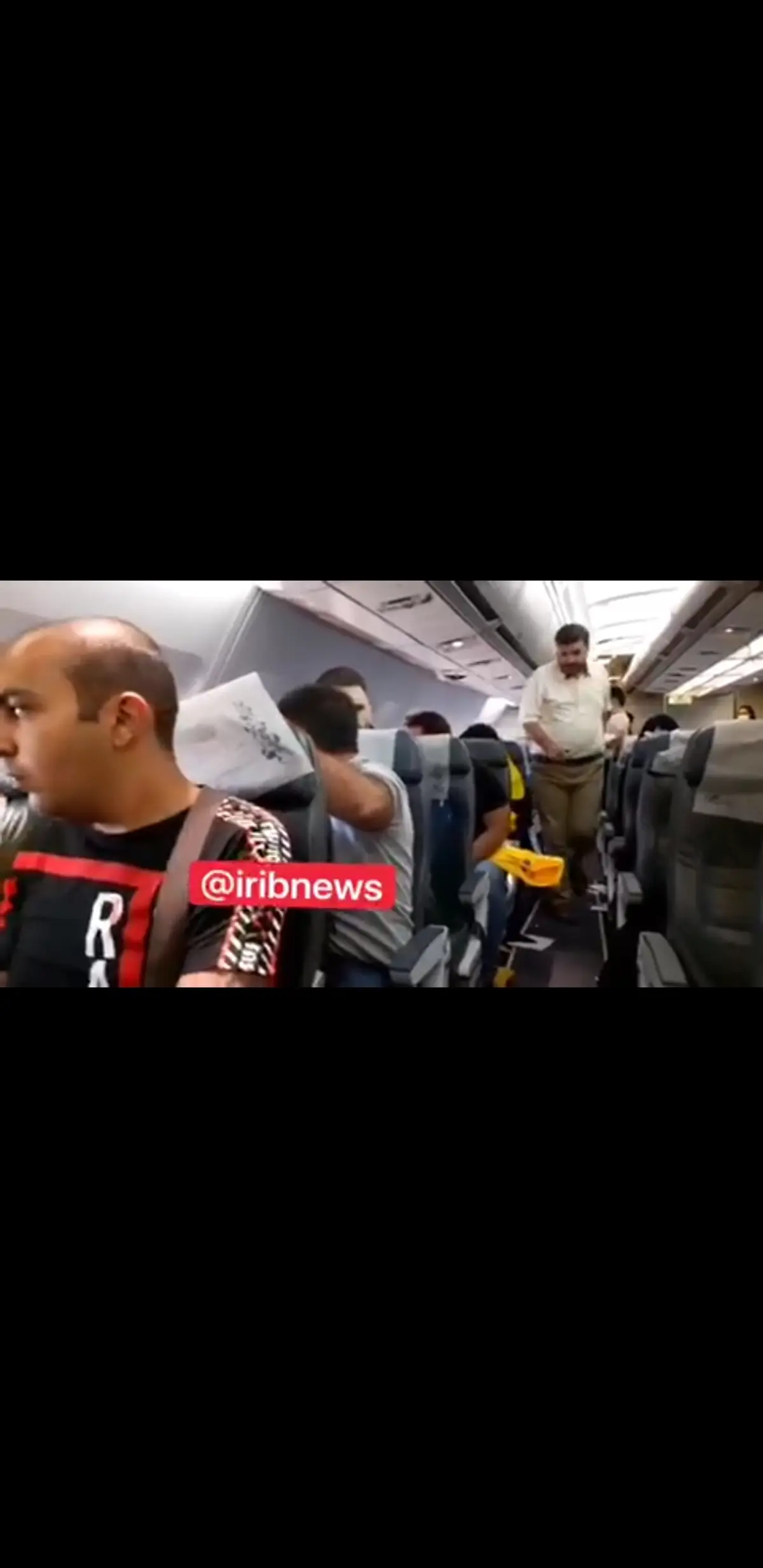 فرود اضطراری هواپیمای ایرانی به دلیل تهدید جنگنده اسرائیل