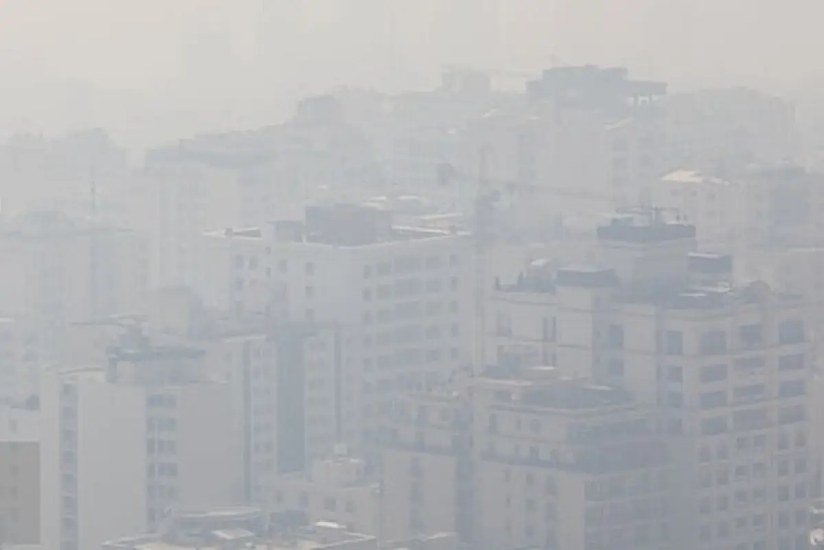 تشدید آلودگی هوای تهران در یک روز بارانی | کیفیت هوای ۱۹ ایستگاه در وضعیت قرمز