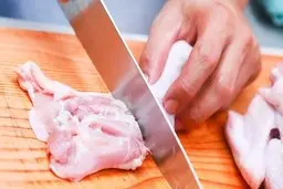 بلد نیستی مرغ خورد کنی؟ | ترفندی برای خورد کردن مرغ درسته | همه ی عمر مرغ اشتبه خورد میکردی 