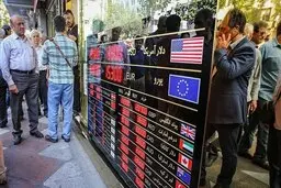 کاهش ۶ هزار تومانی قیمت دلار در بازار | رالی صعودی شدید ارز به پایان رسید؟