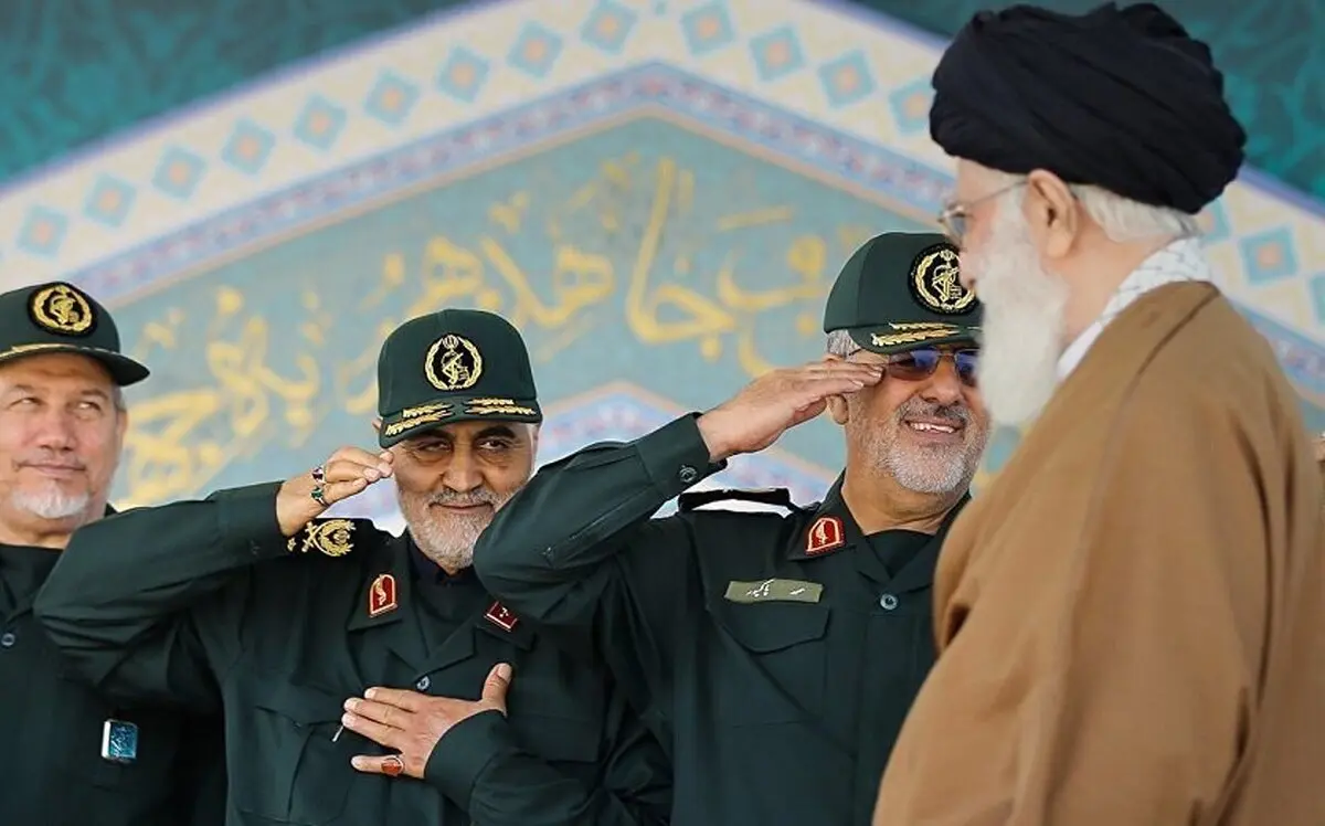 راز عکس معروف سردار سلیمانی و سلام متفاوتش به رهبر انقلاب ؟