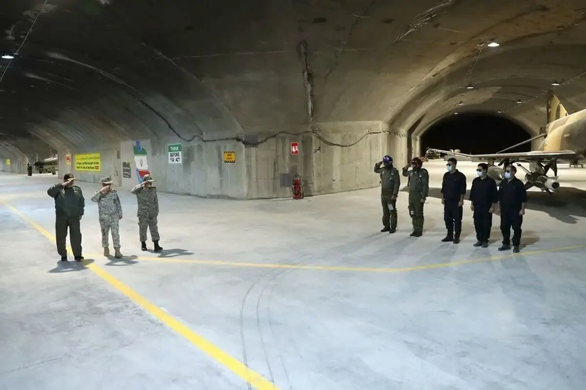 رونمایی از پایگاه زیرزمینی نیروی هوایی راهکنشی عقاب ۴۴ ارتش 
