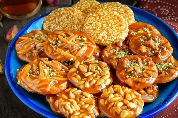 طرز تهیه سوهان قم | سوهان قم رو تو خونت بپز +ویدئو