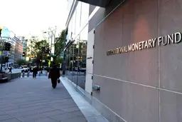 رای الیوم: ممکن است صندوق بین المللی پول، تحت فشار ترامپ، با درخواست وام ایران برای مقابله با کرونا مخالفت کند