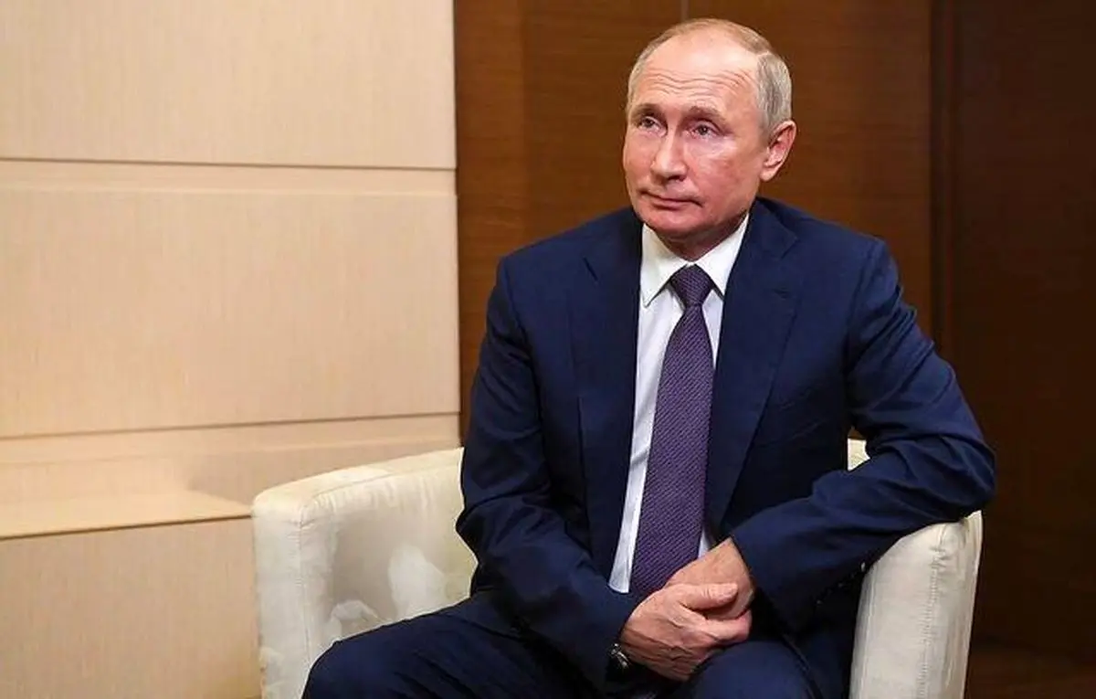 پوتین علت سرفه‌هایش را اعلام کرد