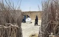 توزیع مخازن هزار لیتری آب در روستای کندوکه بخش هیرمند سیستان و بلوچستان