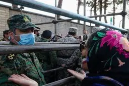 کیهان: حوادث حاشیه ای ورزشگاه ، مسئله داخلی است؛ ربطی به نهادهای خارجی ندارد | برخی اصلاح طلبان خواستار حذف تیم ملی از جام جهانی اند