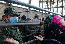 کیهان: حوادث حاشیه ای ورزشگاه ، مسئله داخلی است؛ ربطی به نهادهای خارجی ندارد | برخی اصلاح طلبان خواستار حذف تیم ملی از جام جهانی اند