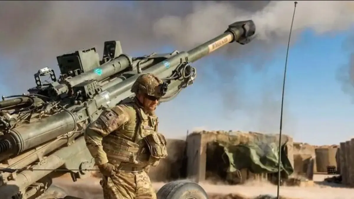 لحظه ترسناک نبرد تن به تن دو سرباز اوکراینی و روسیه‌ای در سنگر + ویدئو