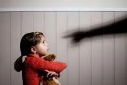 عامل انتشار کلیپ وادار کردن کودک به مصرف مشروبات الکلی دستگیر شد