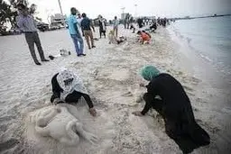 کیش یک هفته تعطیل شد 