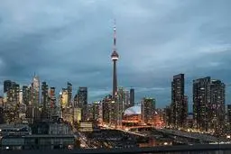 
دولت کانادا خرید مسکن را برای خارجی‌های غیرمقیم ممنوع می‌کند
