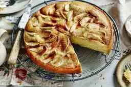 اگه هوس کیک کردی و رژیمی این کیک رو بپز | طرز تهیه کیک رژیمی سیب و دارچین +ویدئو