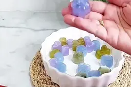 یخ‌های رنگی بدون ذره‌ای رنگ مصنوعی | مهمونی‌تو خاص کن با یخ طبیعی و خوش‌رنگ+ ویدیو 