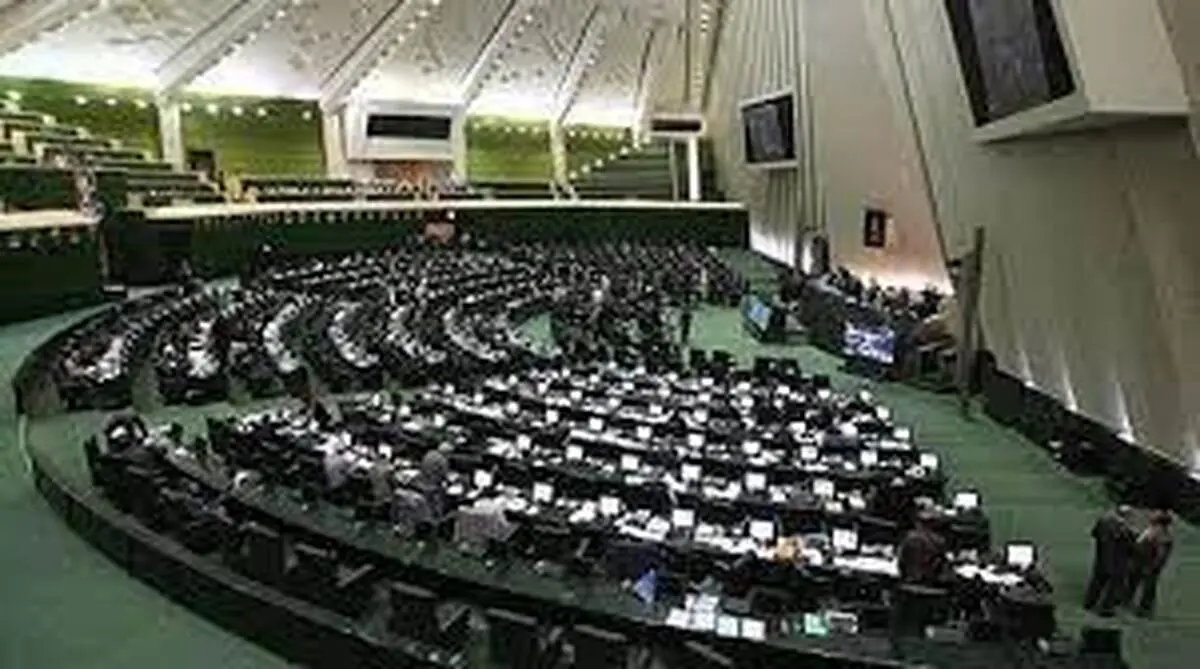 مادر می تواند به نام فرزند صغیر خود حساب های بانکی افتتاح نماید