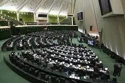 مادر می تواند به نام فرزند صغیر خود حساب های بانکی افتتاح نماید