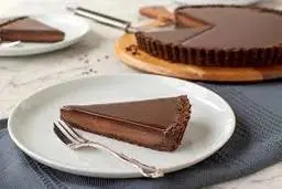 تارت شکلاتی سه‌لایه | یک دسر خوشمزه و بی‌نظیر +ویدئو