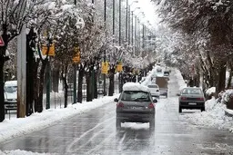 
هواشناسی  |   بارش برف و باران در ۲۲ استان   |   از سفرهای غیرضروری خودداری کنید
