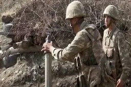 نماینده مجلس: تاکنون ۱۵ راکت جنگ قره‌باغ به خداآفرین اصابت کرده | مجروح شدن ۲ ایرانی