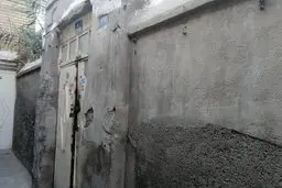 خوابگاه جدید معتادان که روزی خانه ی ( قصه های مجید ) بود!