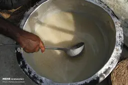 ابتکار فروشندگان آش و حلیم در ماه مبارک رمضان