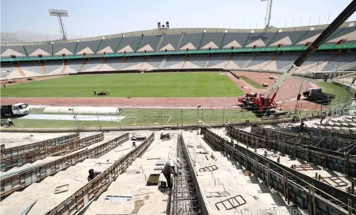 ورزشگاه آزادی اواخر تیر به بهره‌برداری می رسد | چمن باید تغییر کند