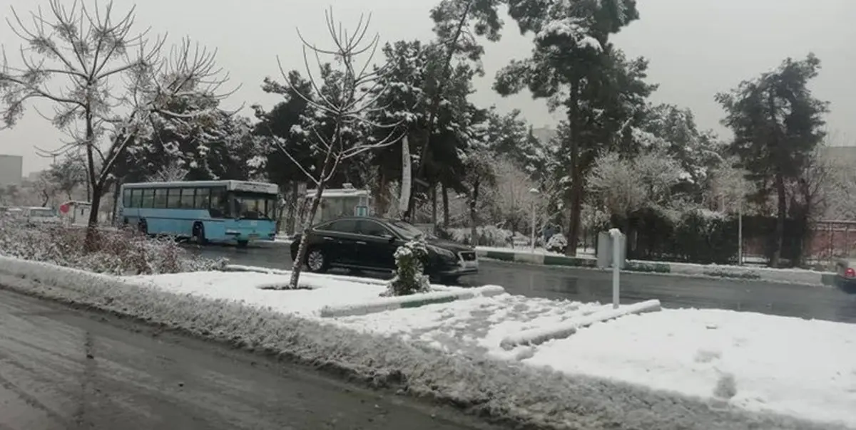 
روند کاهش دما در تهران/ مه آلودگی و یخبندان در استان پیش‌بینی می‌شود
