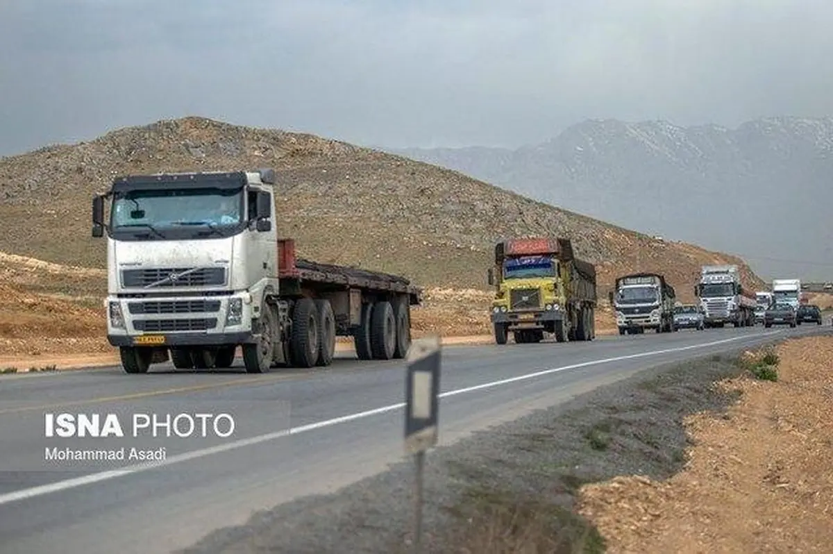 اعتصاب کامیون‌داران در مرز افغانستان