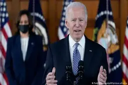 
بایدن:اگر در برابر نژادپرستی خاموش بمانیم خودمان شریک جرم می‌شویم
