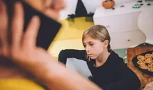 الگوی استفاده صحیح از تلفن همراه برای فرزندانمان باشیم
