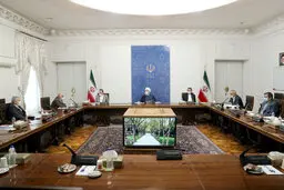 روحانی: هیجان زدگی کاذب نباید بورس را متاثر کند | ارز صادرکنندگان به بازار عرضه شود