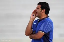 هواداران استقلال فعلا به قهرمانی فکر نکنند!