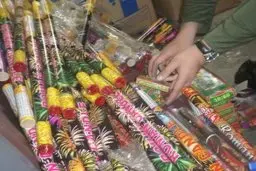 کشف ۳ تن مواد محترقه غیرمجاز در تهران 