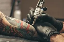 از عوارض خالکوبی باخبرید؟