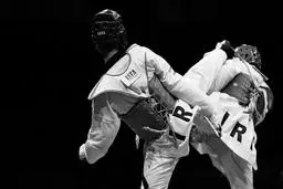 قهرمانی در روز نخست مسابقات آسیا ناشنوایان | دور افتخار و سجده شکر بانوی طلایی ایران! + ویدئو