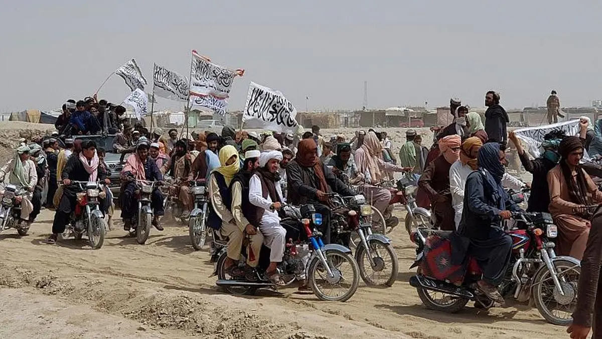 ائتلاف نخبگان پشتون و طالبان | عامل داخلی تسلط طالبان بر افغانستان کدام است؟