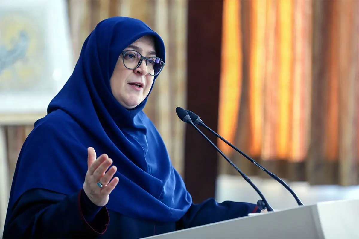 با پیوستن به FATF، دست سرمایه‌گذاران را باز می‌کنیم | دستگیری خبرنگار ایتالیایی در ایران موضوع تلافی‌جویانه‌ای نیست | کمک هزینه تحصیلی به دانشجویان ممتاز |  ارز به کانال زیر ۸۰ هزار تومان وارد شده است
