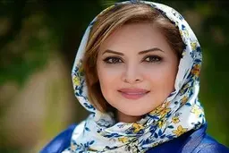 پدر کمند امیر سلیمانی  روی تخت بیمارستان | عکسی از کمند امیرسلیمانی در کنار پدرش در بیمارستان