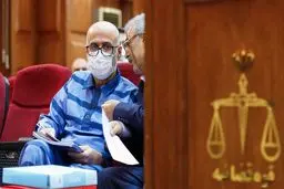 ‌عاقبت طبری | تأیید 31 سال حبس برای اکبر طبری در شعبه اول دیوان عالی کشور 