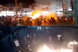 حقیقت ماجرای آتش گرفتن یک خودرو در ورامین| اغتشاشگر می‌خواست بسیجی را به آتش بکشد،  خودش منفجر شد!