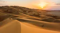 رخداد عجیب در بیابان عربستان که همه رو متحیر کرد | این ابر فقط یک جا می‌باره! + ویدئو