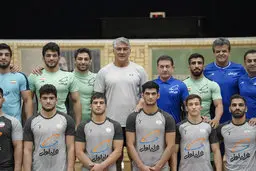 حضور علیرضا حیدری در اردوی تیم ملی کشتی آزاد| هدیه ۳۰۰۰ دلاری به ملی پوشان